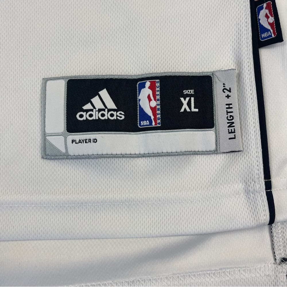 Adidas *Rare* White hot Miami Heat LeBron James Jersey - Picture 5 of 12